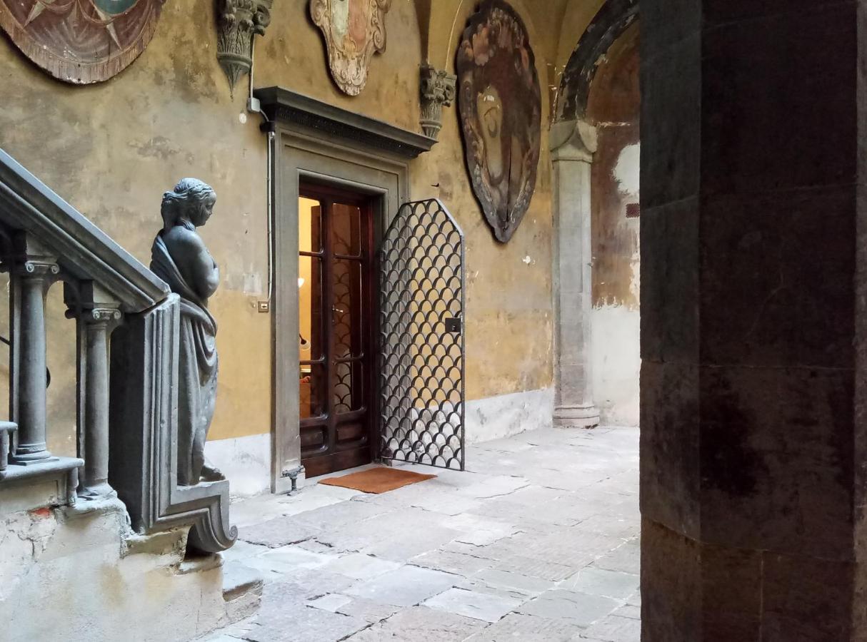 Palazzo Larioni Dei Bardi Apartment Florence Room photo